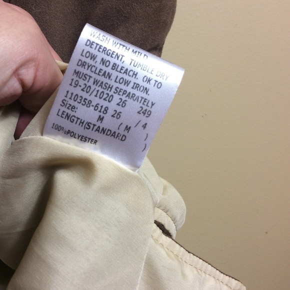 Equine Couture Natasha quilted vest. Brown medium - Picture 7 of 8